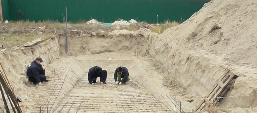 Подготовка грунта под бетонный бассейн